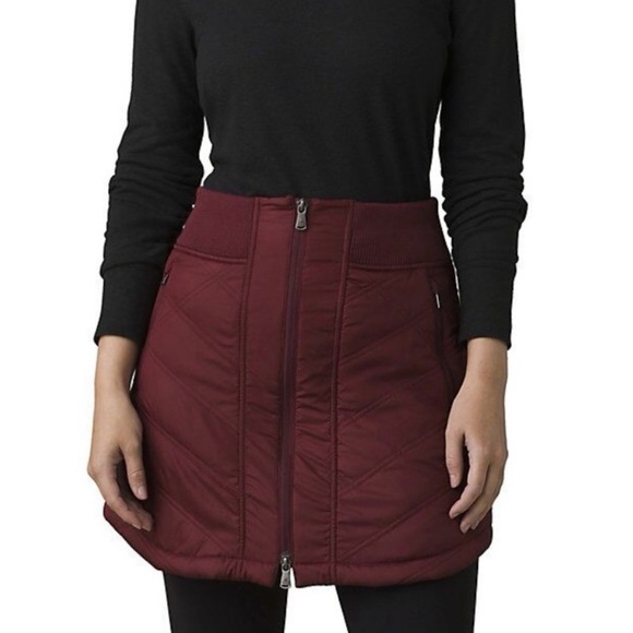 PrAna Elsa skirt burgundy size Small - Picture 6 of 6